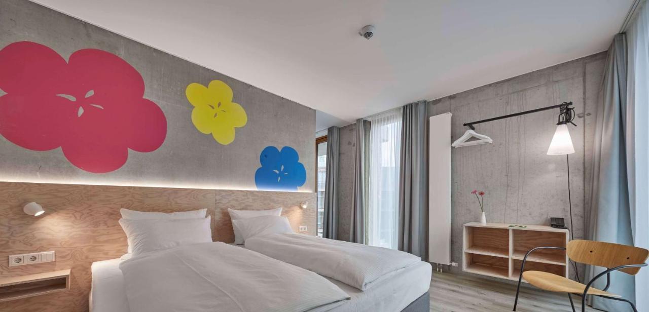 Flowers Hotel Essen Bagian luar foto