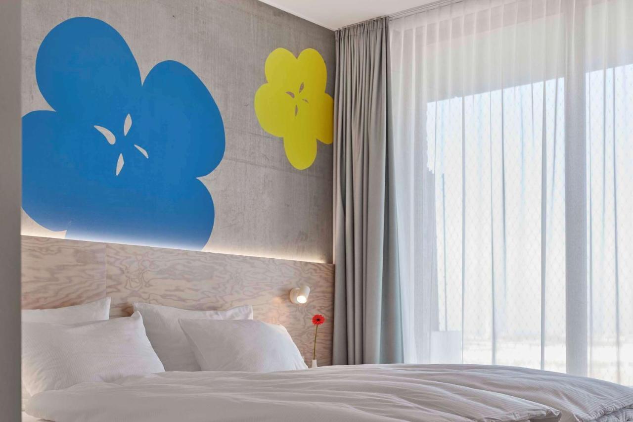Flowers Hotel Essen Bagian luar foto