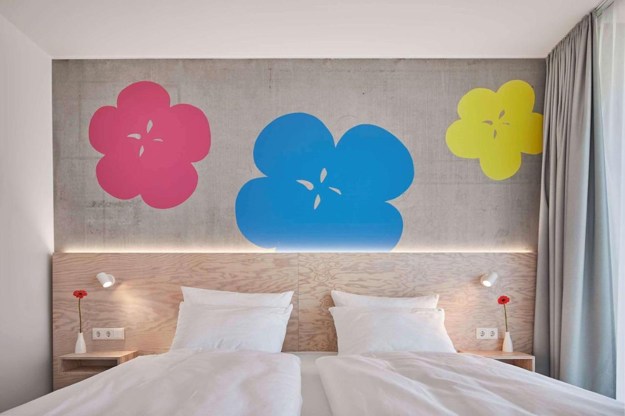 Flowers Hotel Essen Bagian luar foto