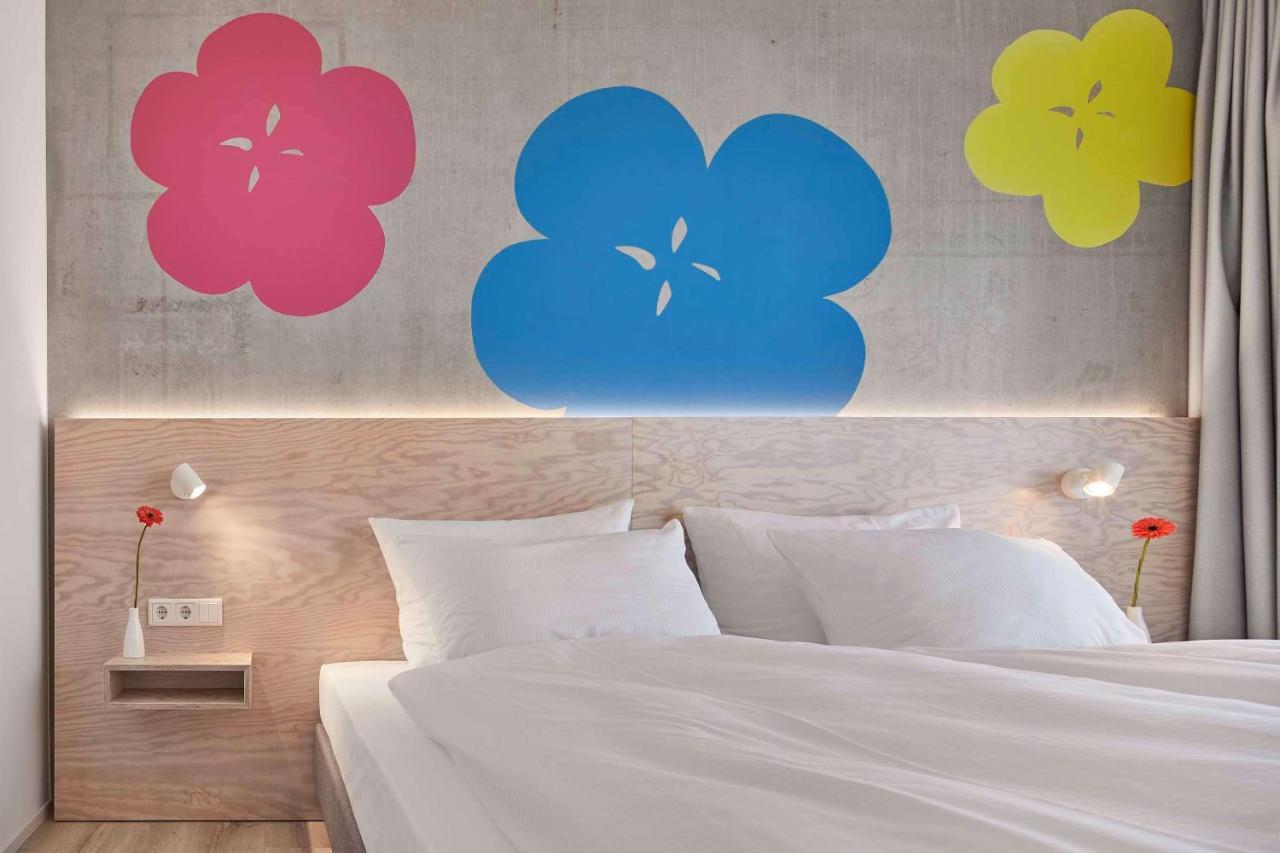 Flowers Hotel Essen Bagian luar foto