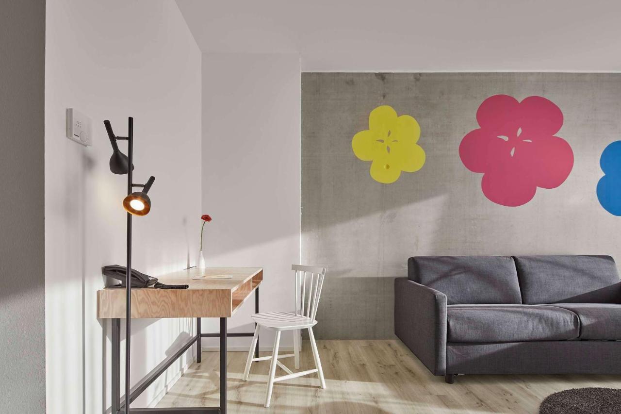 Flowers Hotel Essen Bagian luar foto